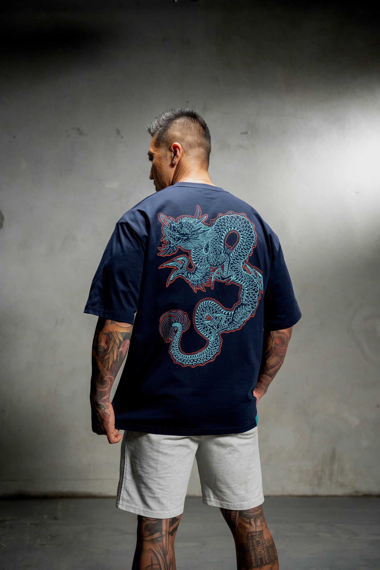 Camiseta de gran tamaño Haewall x Dragon